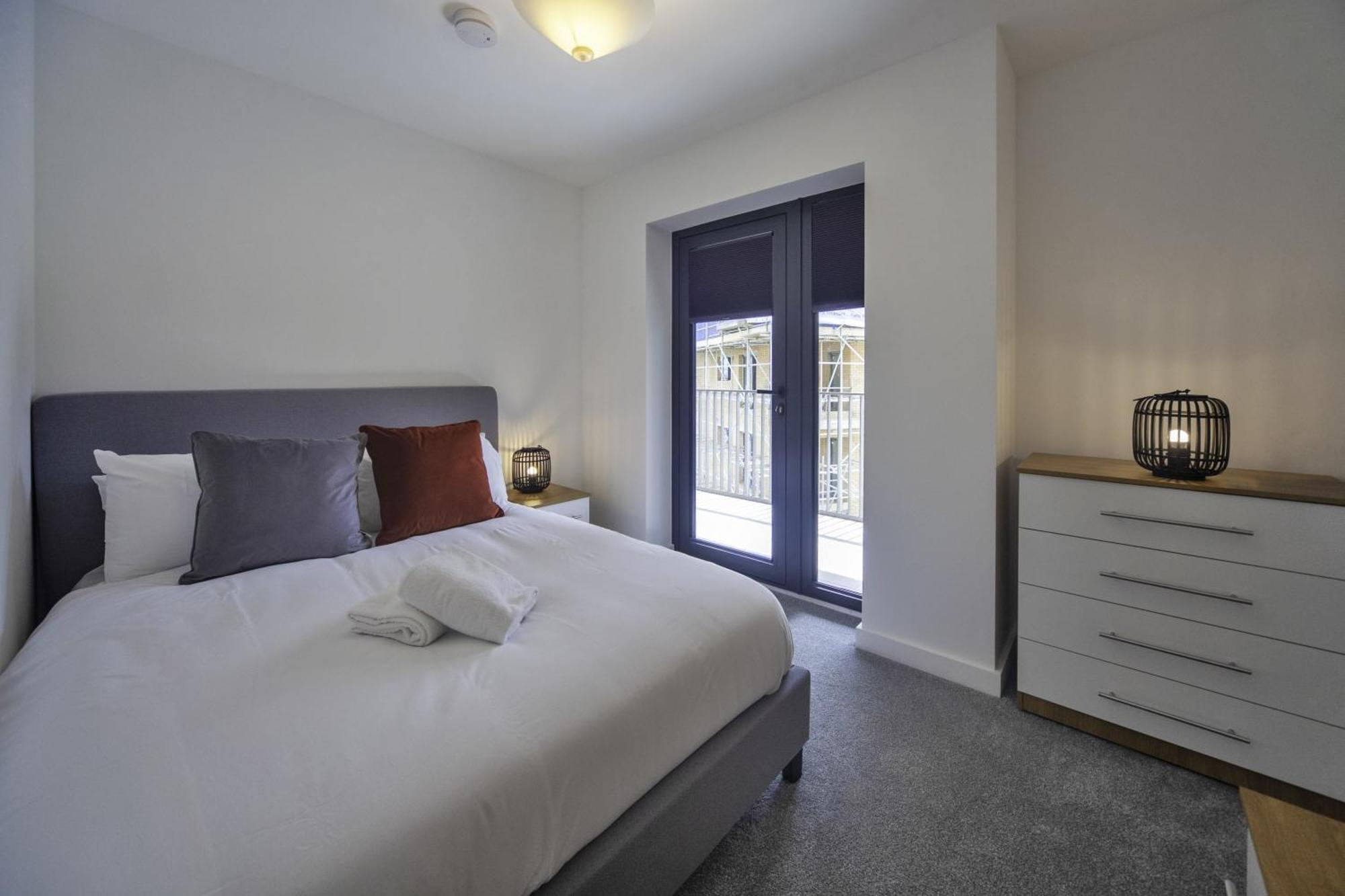 Lovely 2 Bedroom Apartment In Central Ashford Ashford  Extérieur photo