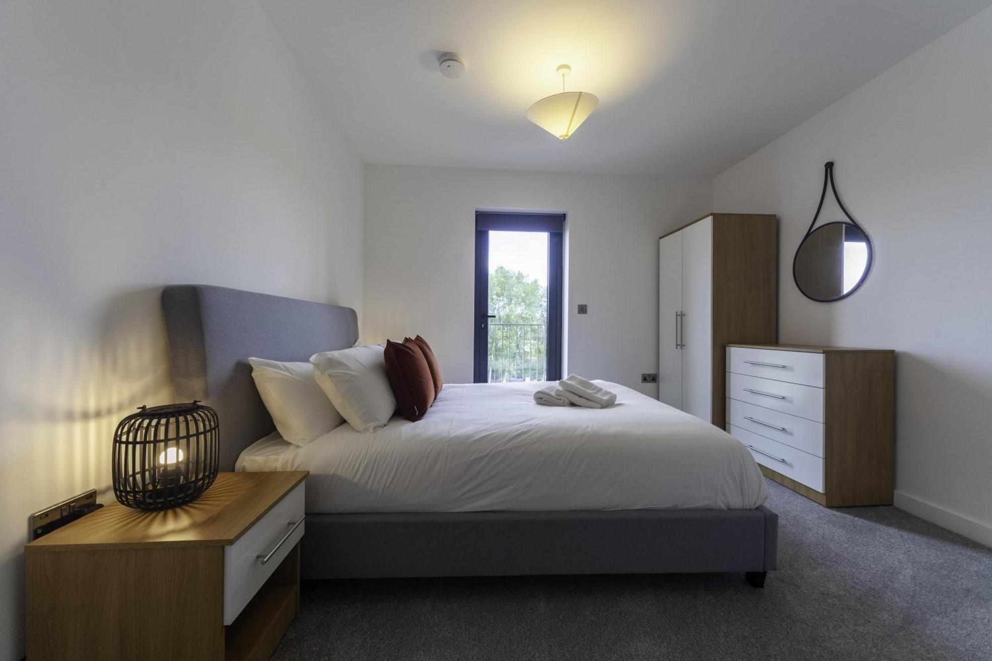 Lovely 2 Bedroom Apartment In Central Ashford Ashford  Extérieur photo