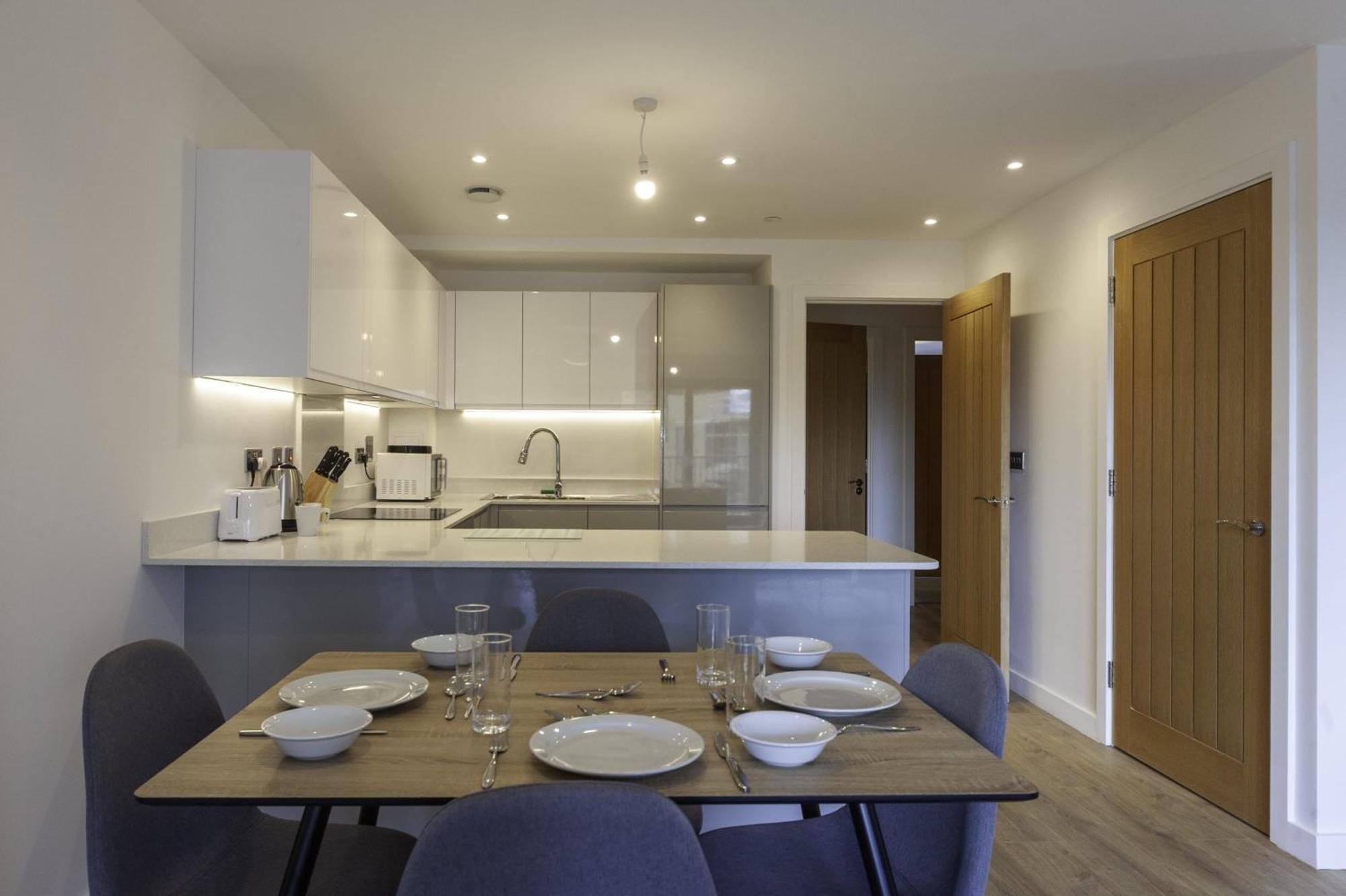 Lovely 2 Bedroom Apartment In Central Ashford Ashford  Extérieur photo